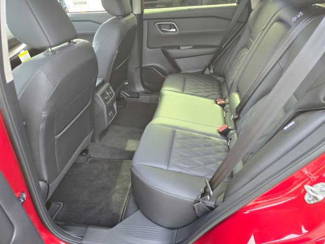 New 2026 Nissan Rogue Platinum AWD/4WD image 13