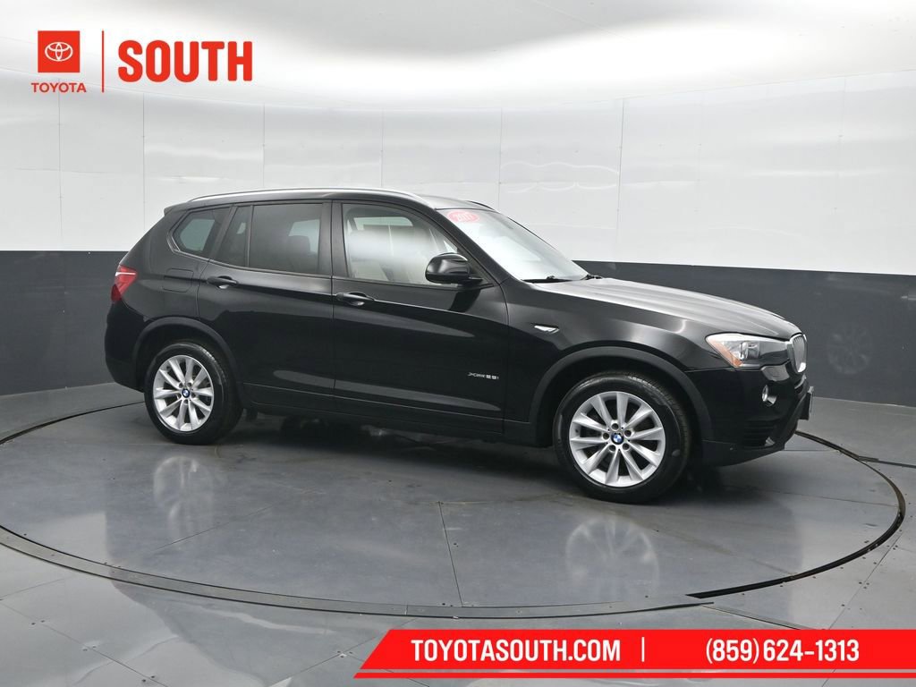 Used 2017 BMW X3 xDrive28i AWD/4WD image 1