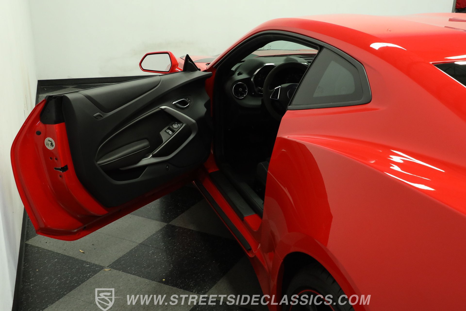 Used 2024 Chevrolet Camaro SS RWD image 33