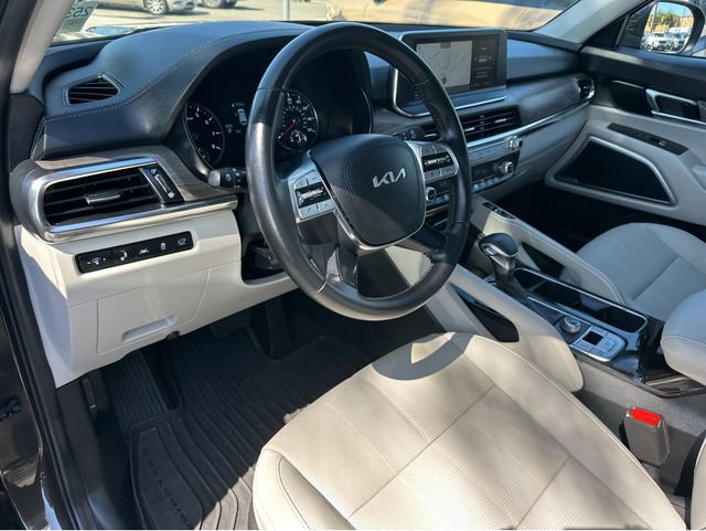 Used 2022 Kia Telluride EX w/ EX Premium Package image 23