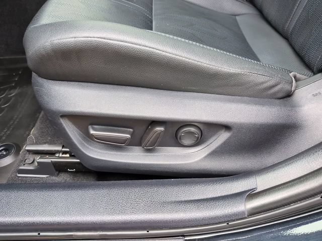 Used 2025 Toyota Camry XSE AWD/4WD image 13
