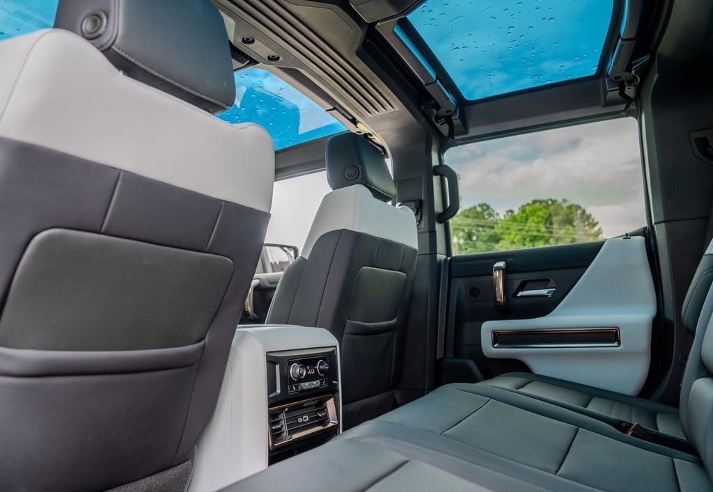 Used 2025 GMC Hummer EV 3X w/ LPO, Cargo Utility Package AWD/4WD image 20