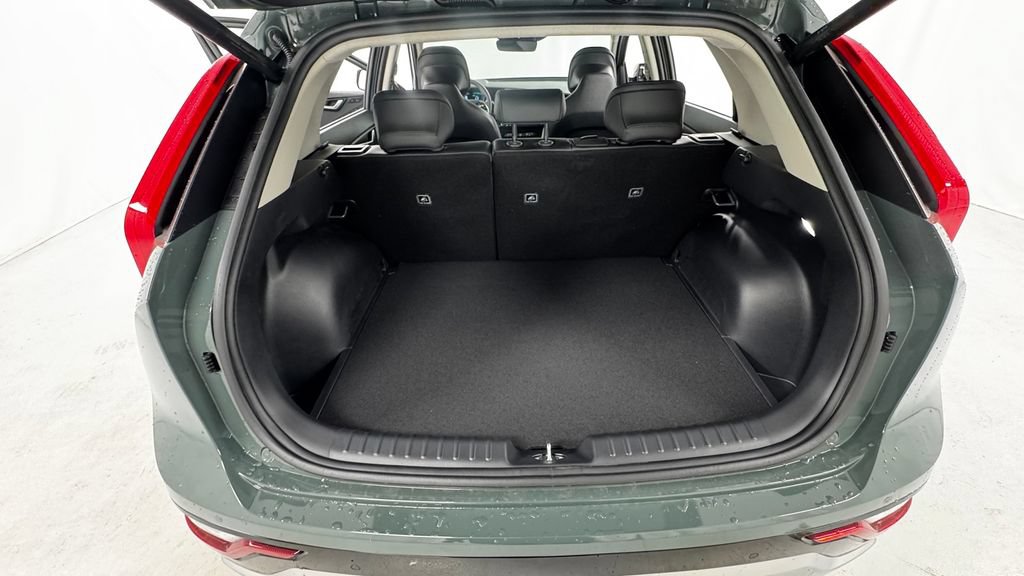 New 2026 Kia Niro SX Touring FWD image 15