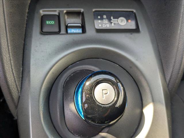 Used 2018 Nissan Leaf S image 12