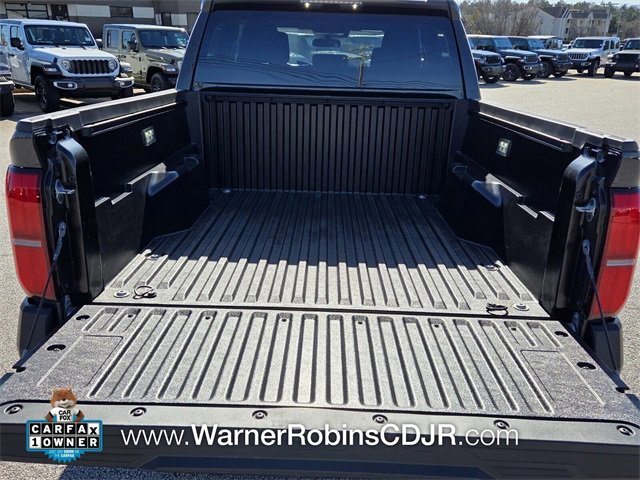 Used 2025 Toyota Tacoma SR image 11