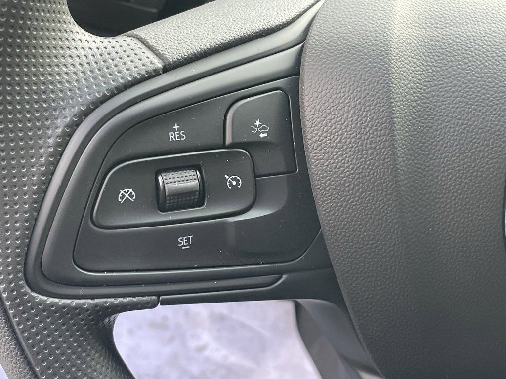 Used 2025 Buick Envista Preferred image 27