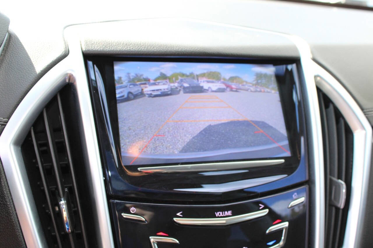 Used 2016 Cadillac SRX Luxury w/ Driver Awareness Package image 17