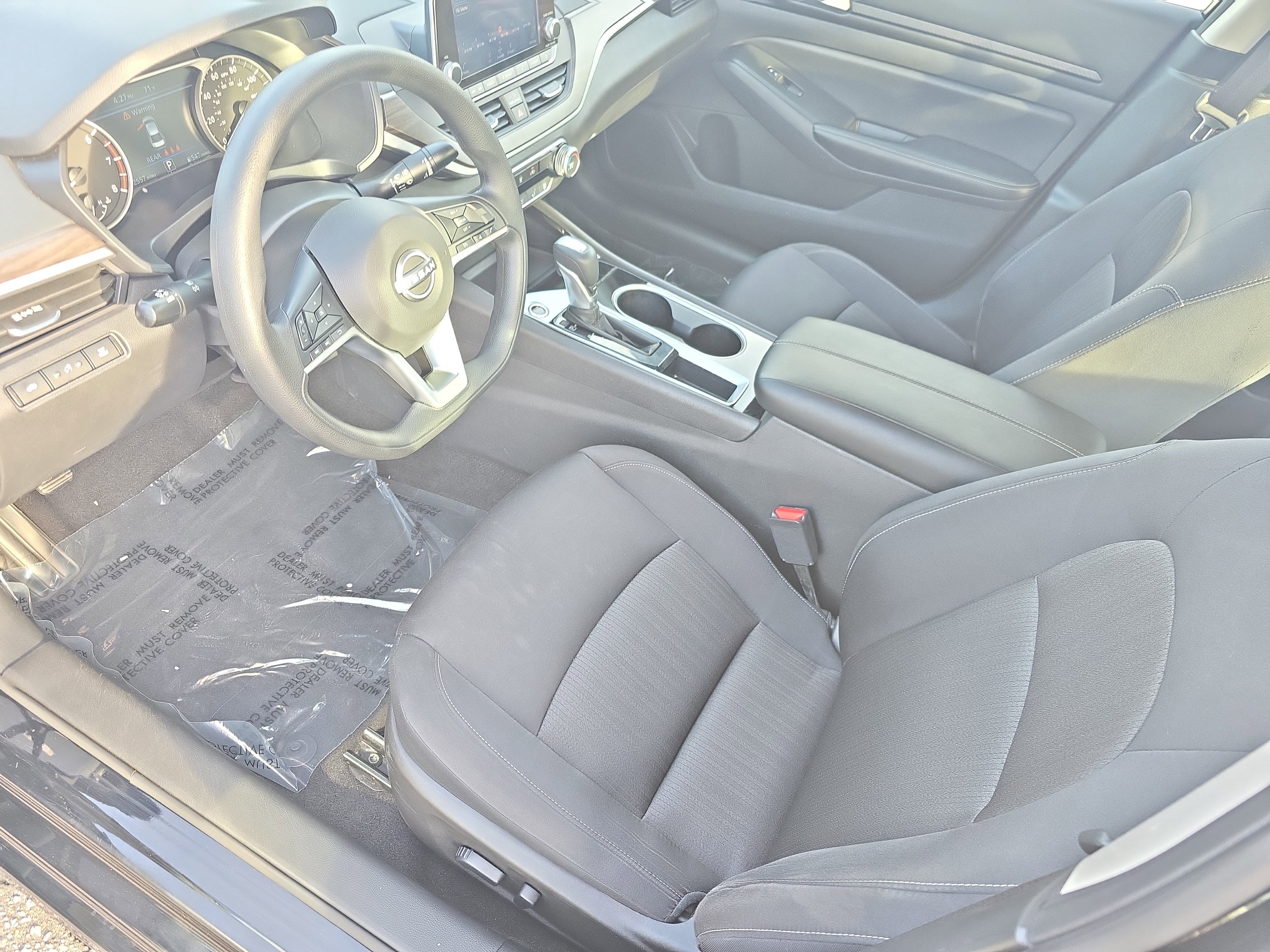 Used 2024 Nissan Altima 2.5 SV image 15