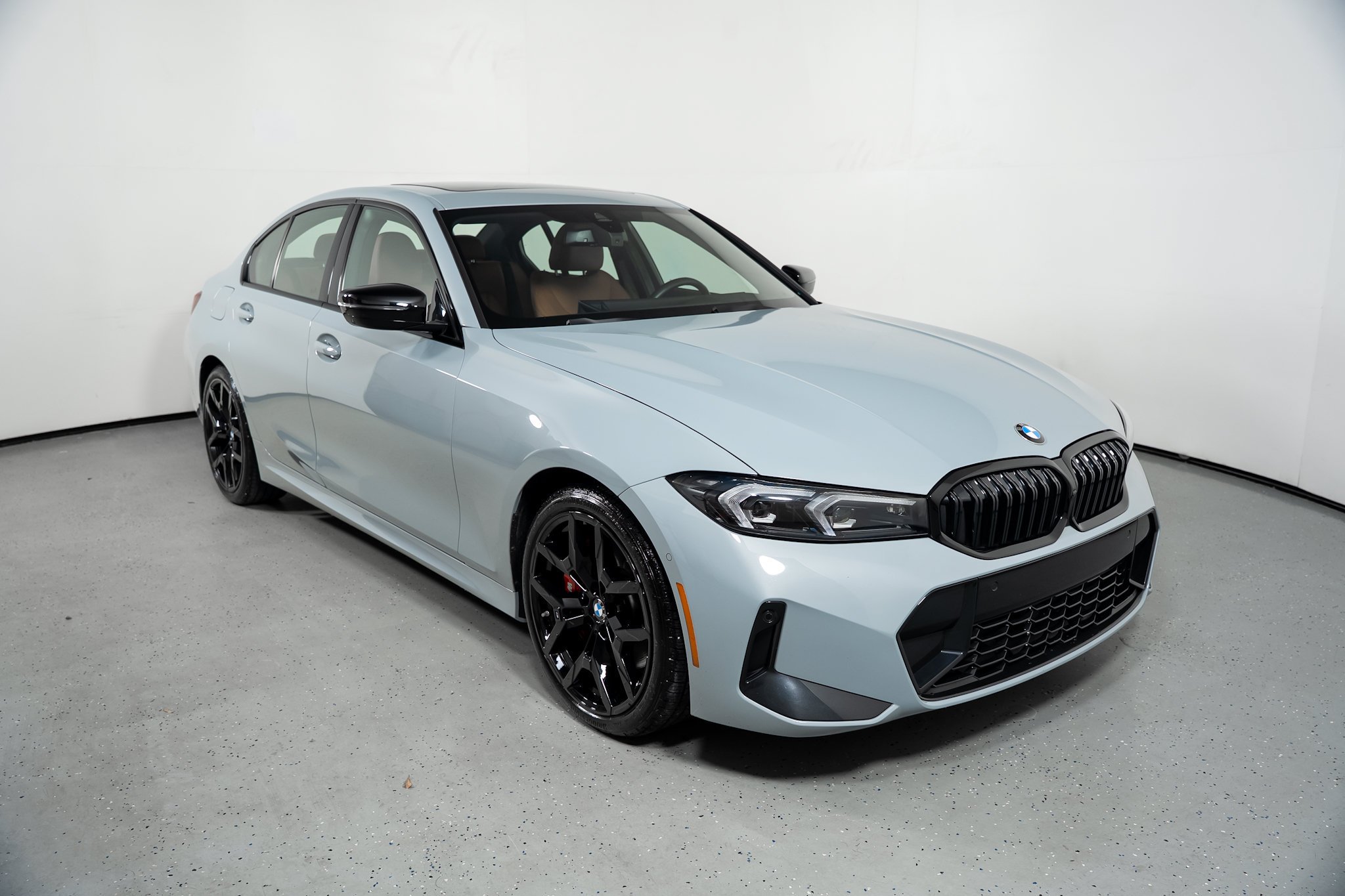 Used 2026 BMW 330i Sedan RWD image 2
