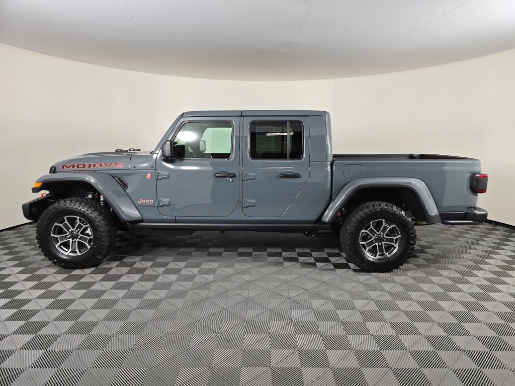 New 2026 Jeep Gladiator Mojave image 7