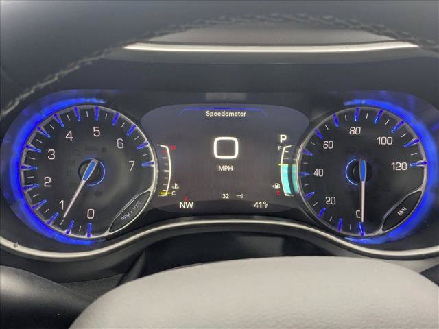 New 2026 Chrysler Pacifica Select w/ S Appearance Package AWD/4WD image 11