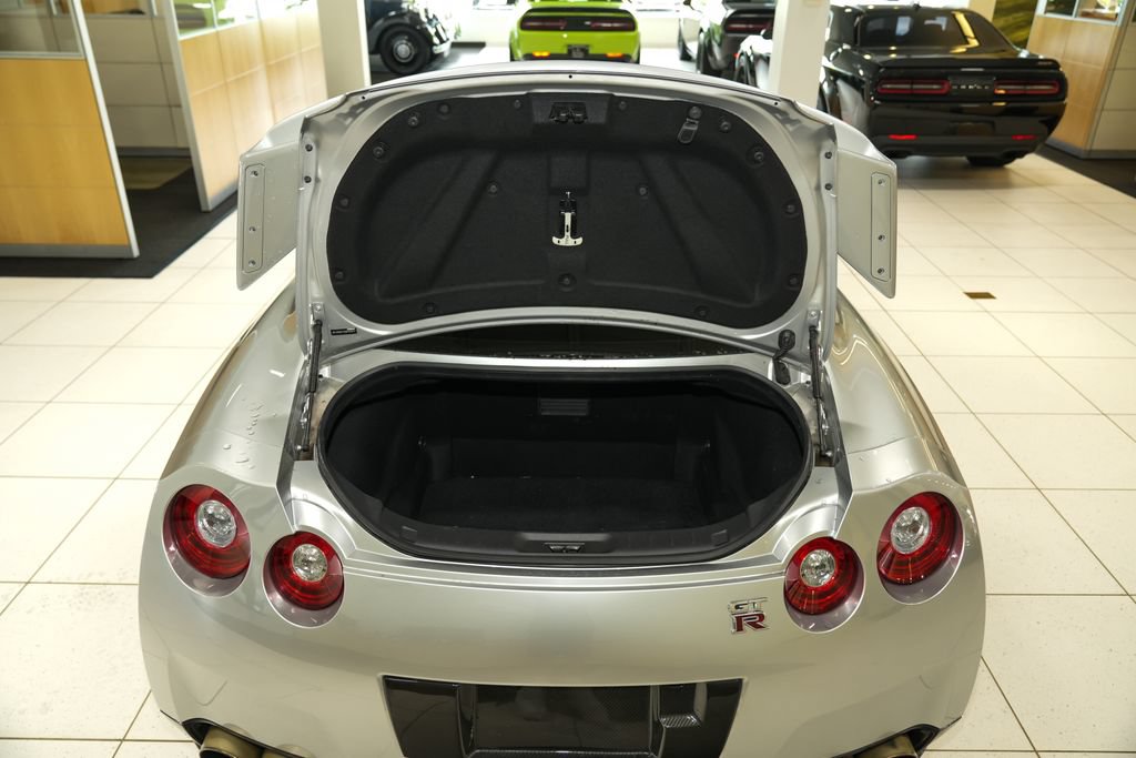 Used 2016 Nissan GT-R Premium AWD/4WD image 55