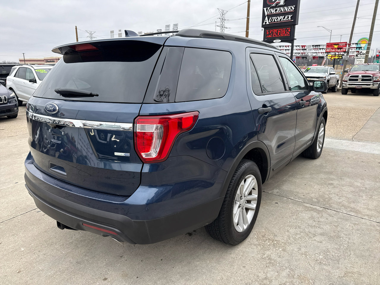 Used 2016 Ford Explorer 4WD image 4