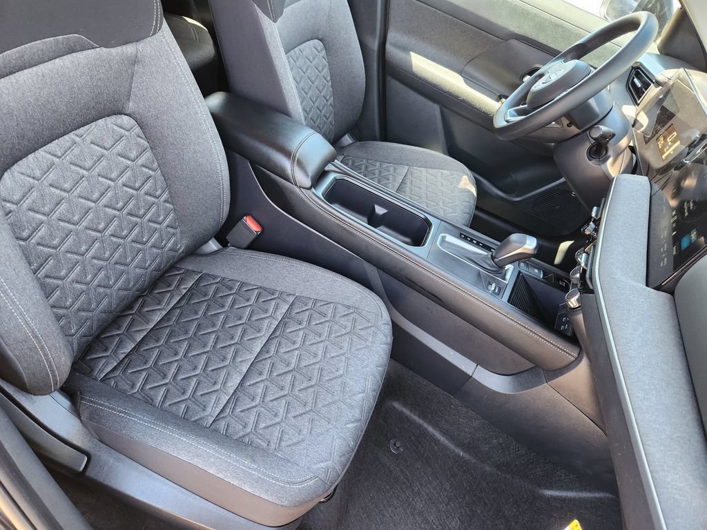 Certified 2025 Nissan Kicks SV AWD/4WD image 11