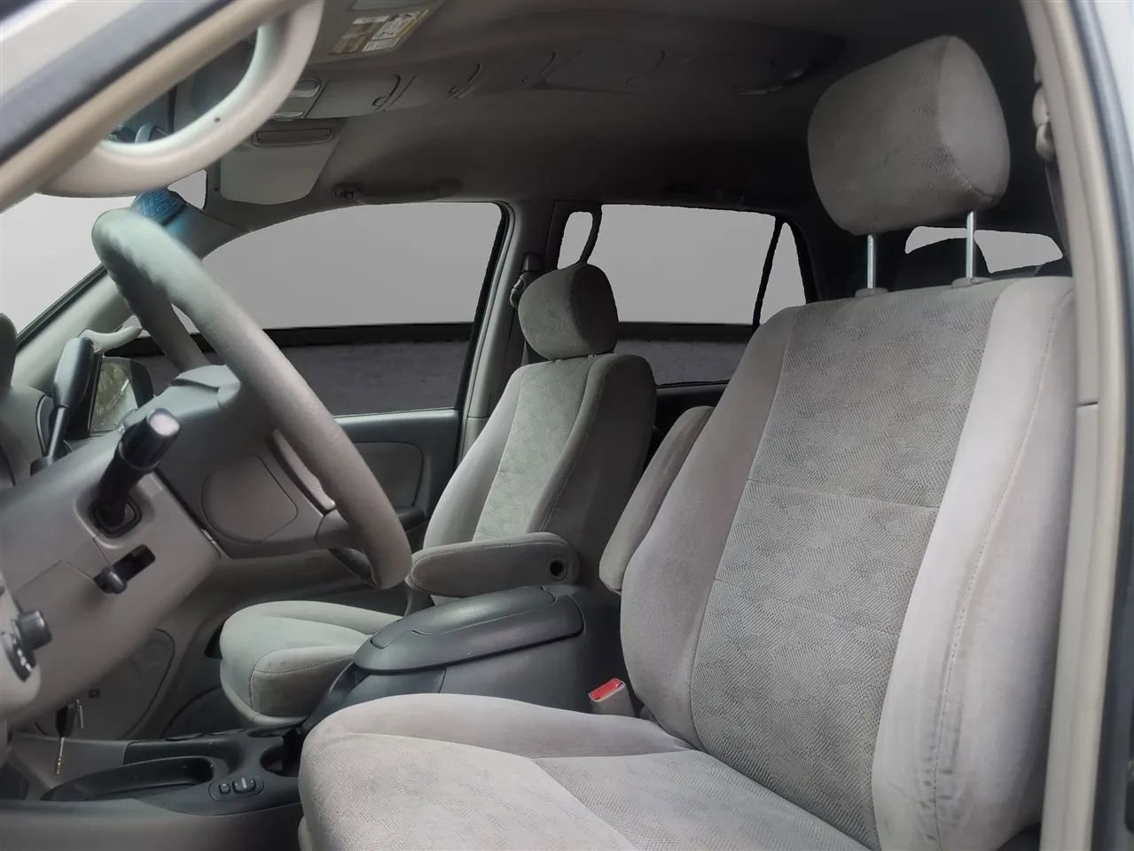 Used 2006 Toyota Sequoia SR5 RWD image 9