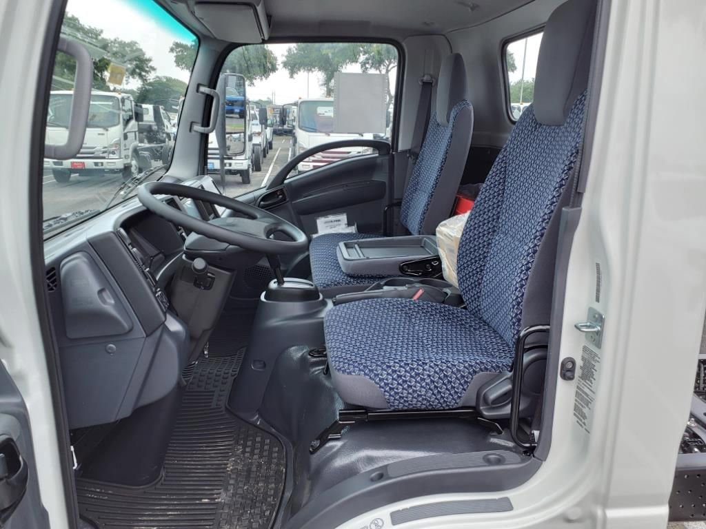 New 2025 Chevrolet Low Cab Forward 5500XG RWD image 7