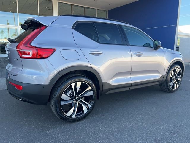 New 2026 Volvo XC40 B5 Ultra w/ Climate Package AWD/4WD image 5