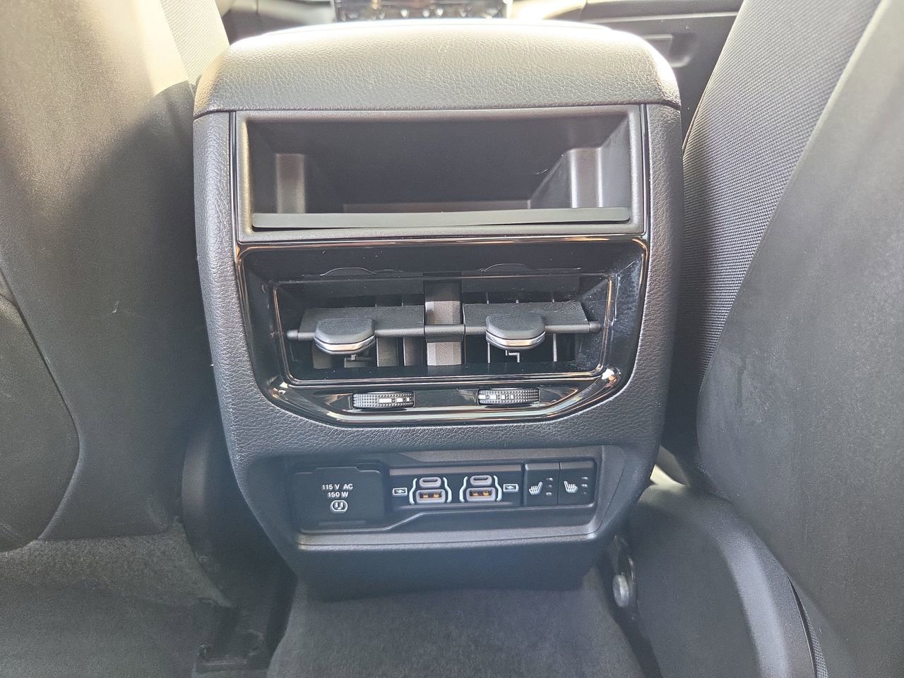 Used 2022 Jeep Grand Cherokee Limited 4xe w/ Luxury Tech Group II image 17