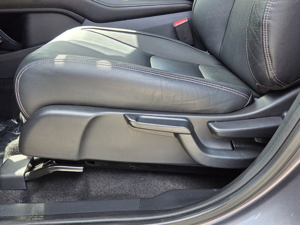 Used 2021 Honda HR-V EX-L image 10