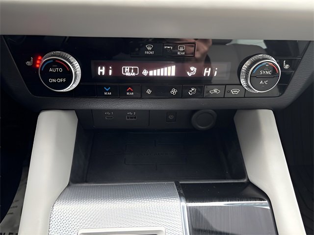 Used 2022 Mitsubishi Outlander SEL image 16