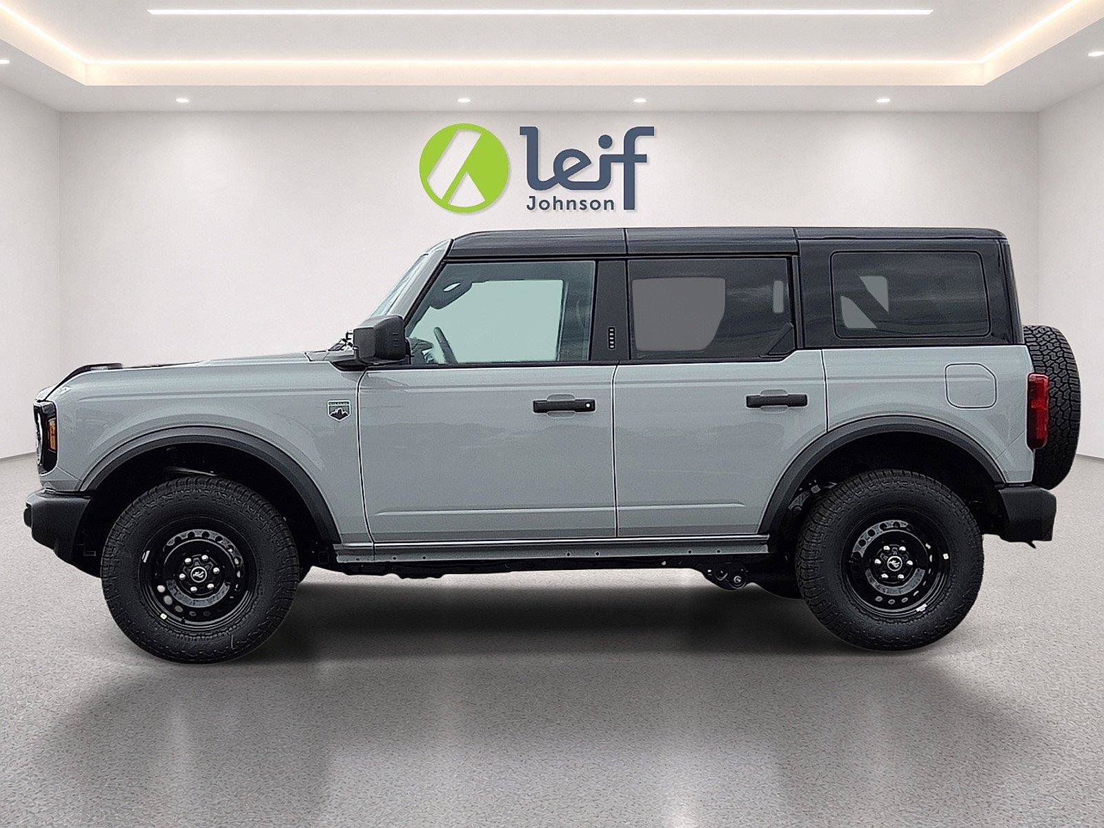 New 2026 Ford Bronco Big Bend w/ Black Appearance Package AWD/4WD image 4