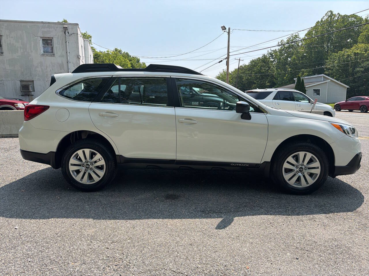 Used 2017 Subaru Outback 2.5i AWD/4WD image 10