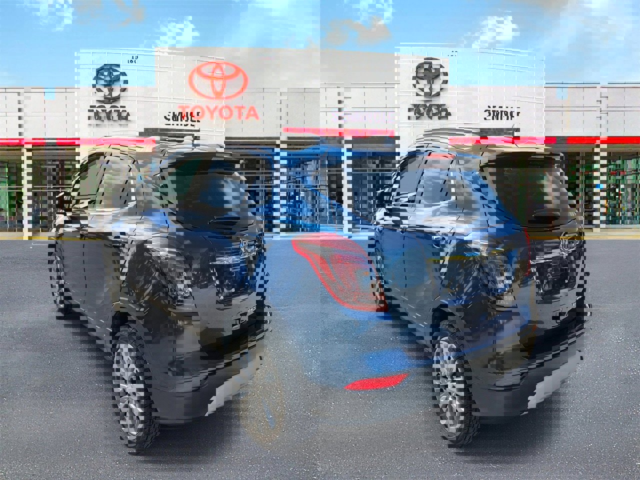 Used 2019 Buick Encore Preferred image 4