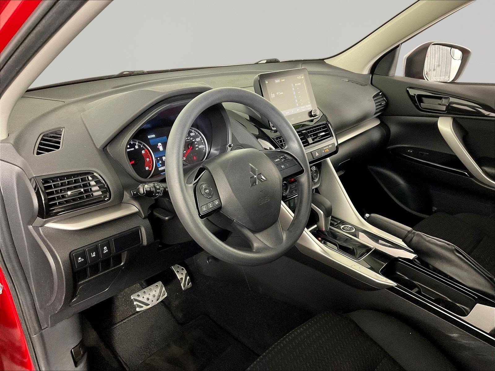 Used 2022 Mitsubishi Eclipse Cross LE AWD/4WD image 17