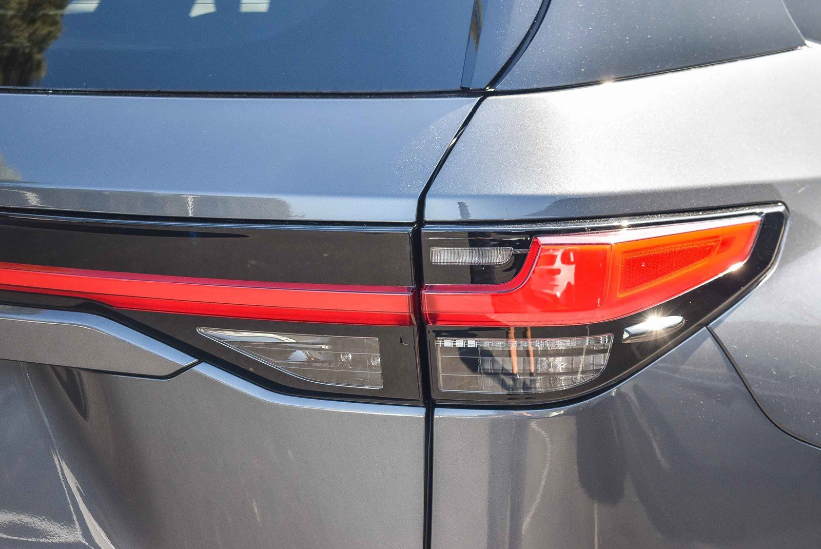 New 2025 Lexus TX 550h AWD Plug-In Hybrid image 7