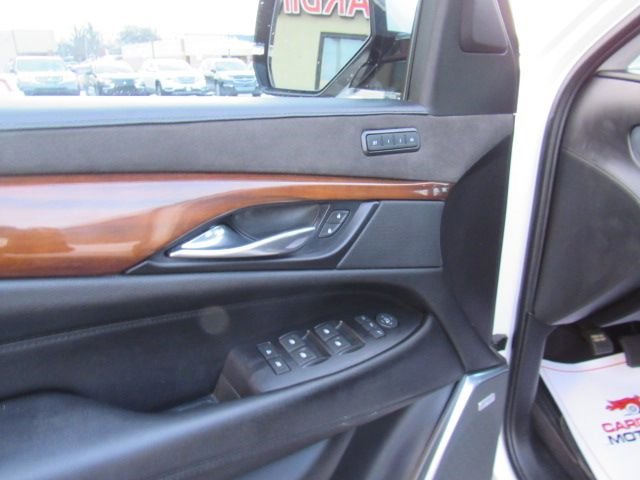Used 2019 Cadillac Escalade ESV Luxury image 17