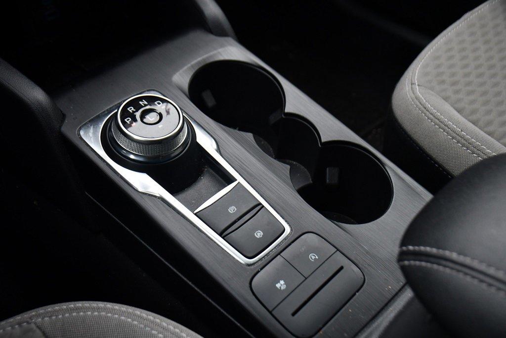 Used 2022 Ford Escape SE image 30