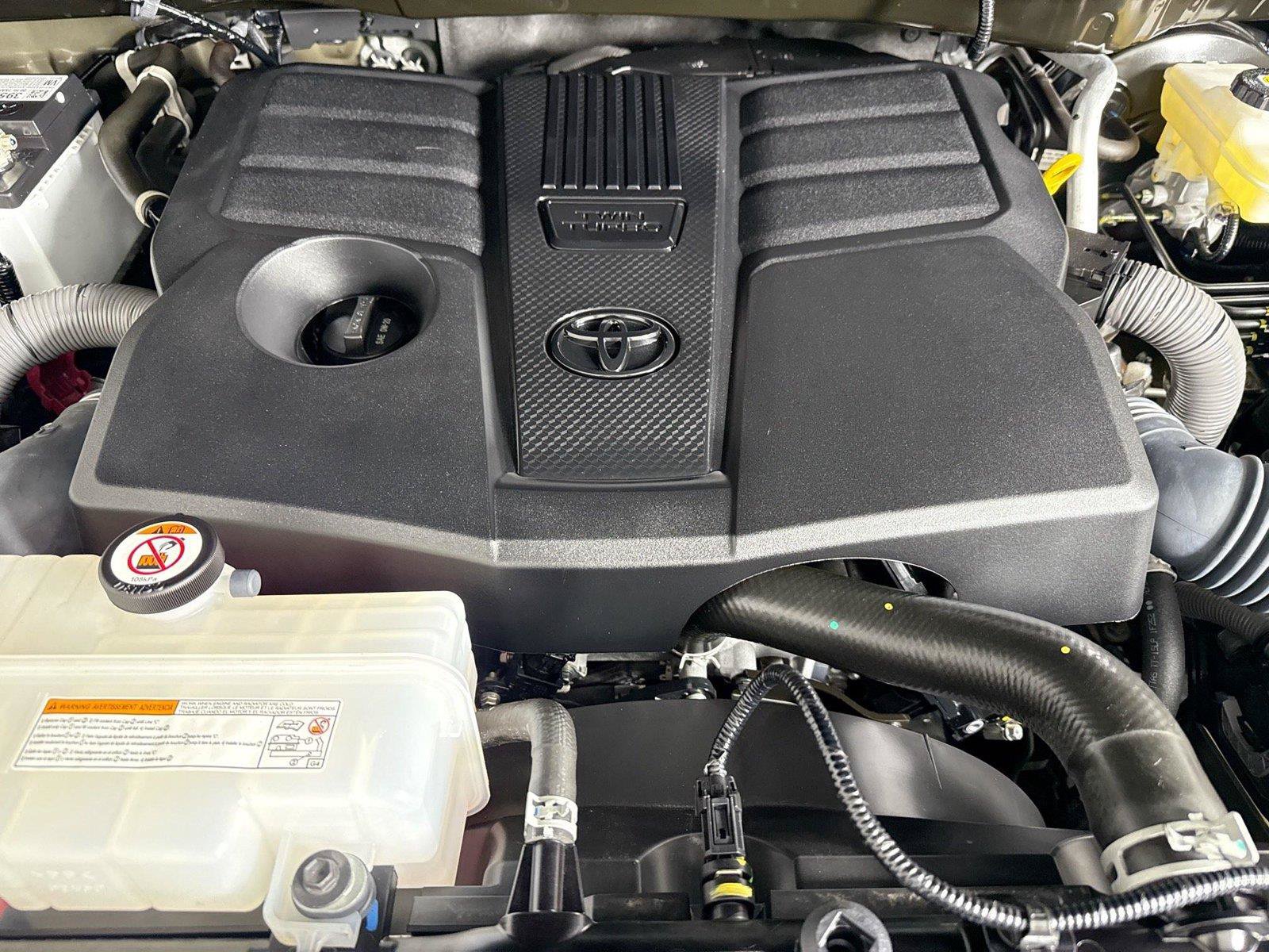 Used 2023 Toyota Tundra Limited w/ Power Package AWD/4WD image 43