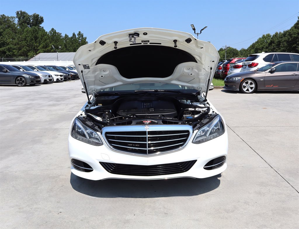 Used 2014 Mercedes-Benz E 250 BlueTEC Sedan image 39