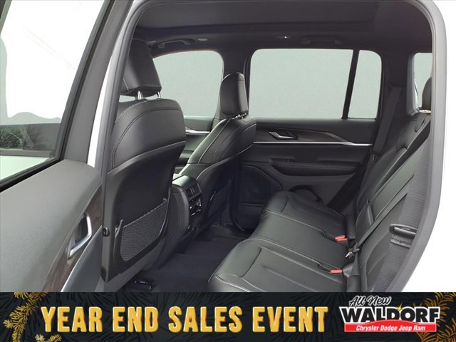 New 2025 Jeep Grand Cherokee Limited image 10