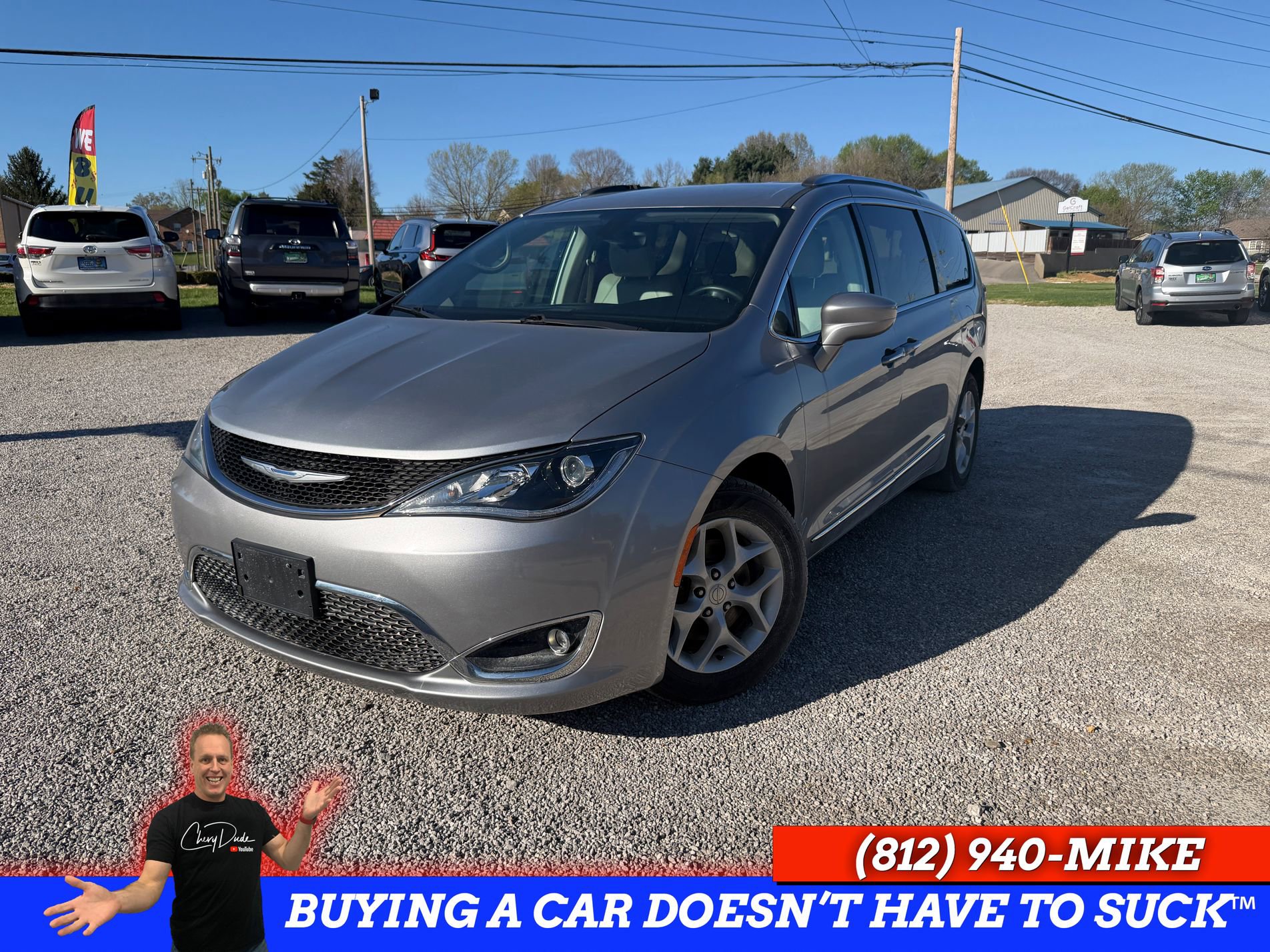 Used 2018 Chrysler Pacifica Touring-L w/ Tire & Wheel Group image 1