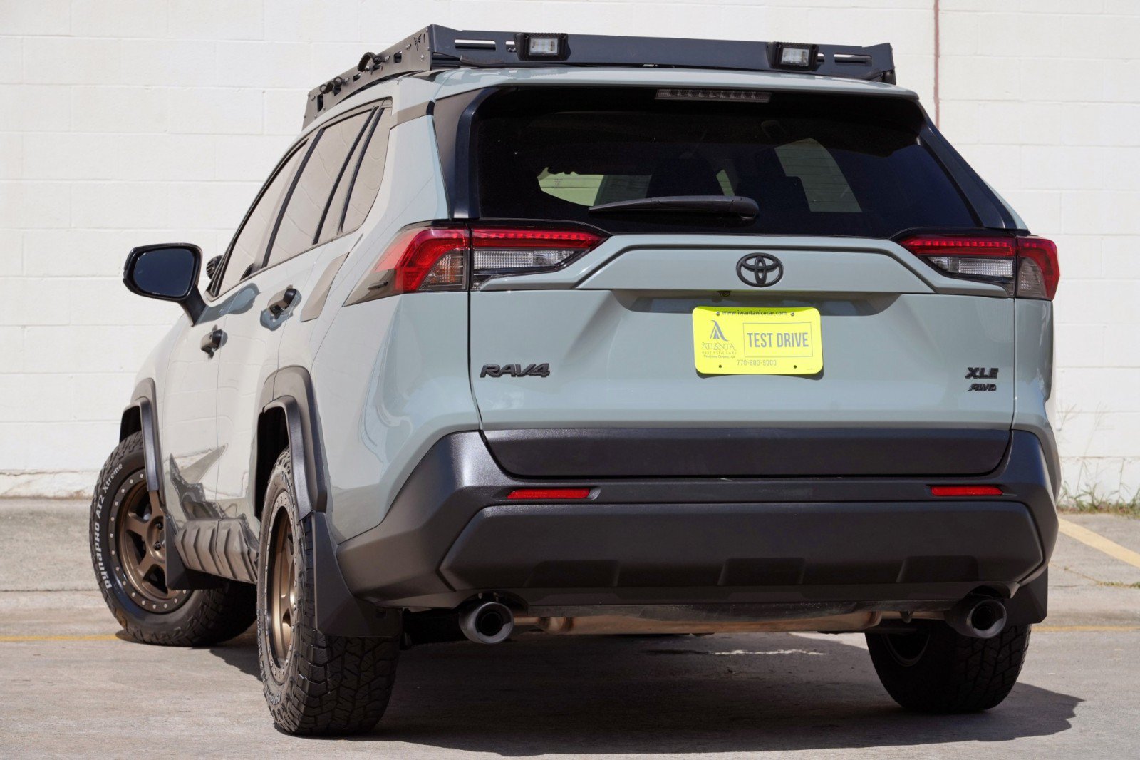 Used 2021 Toyota RAV4 XLE AWD/4WD image 5