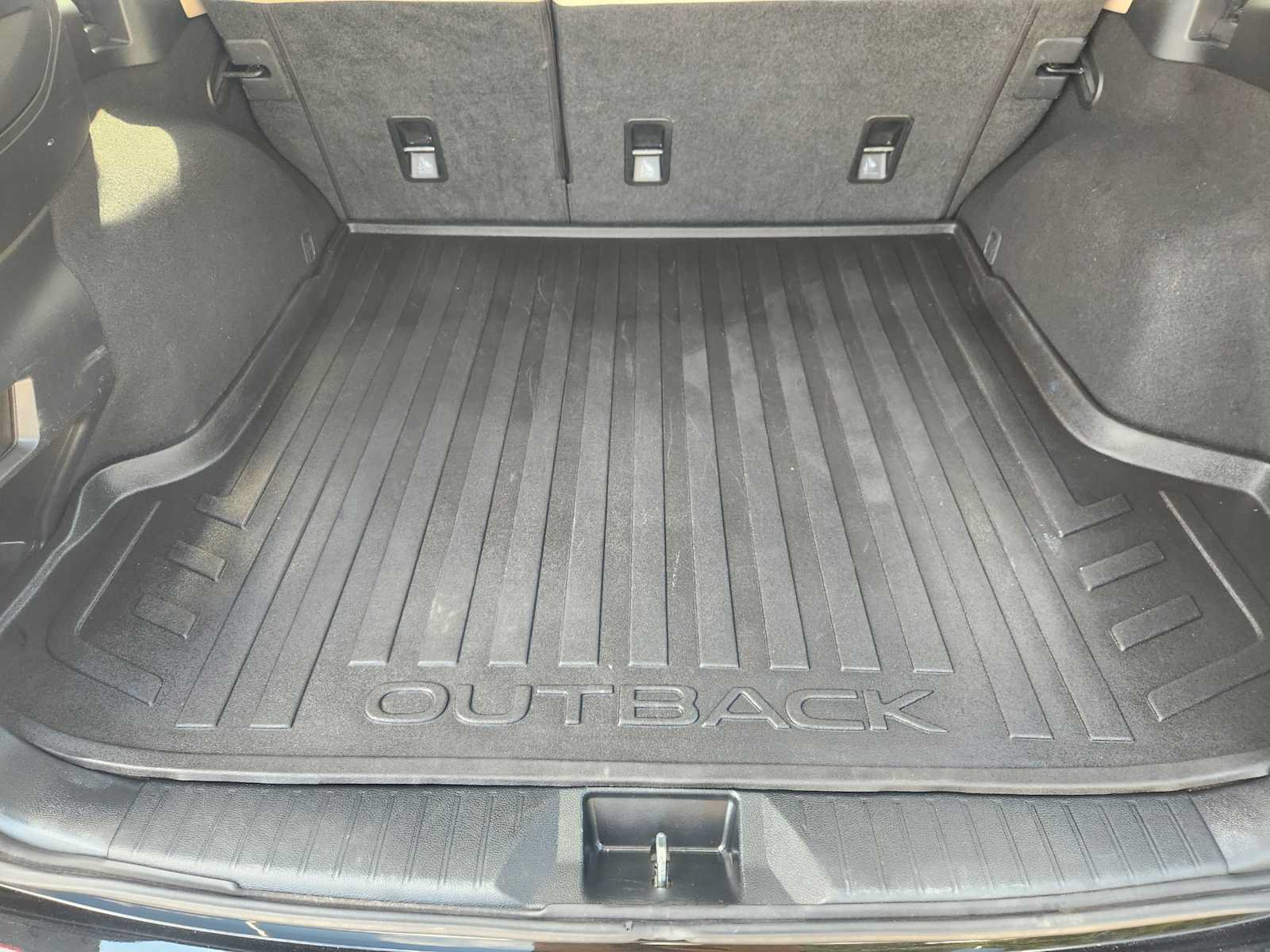 Used 2019 Subaru Outback 2.5i Limited AWD/4WD image 31