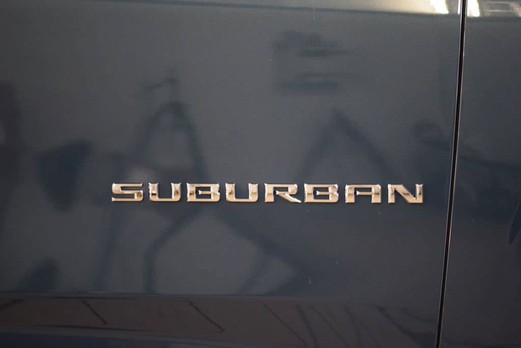New 2026 Chevrolet Suburban High Country AWD/4WD image 17