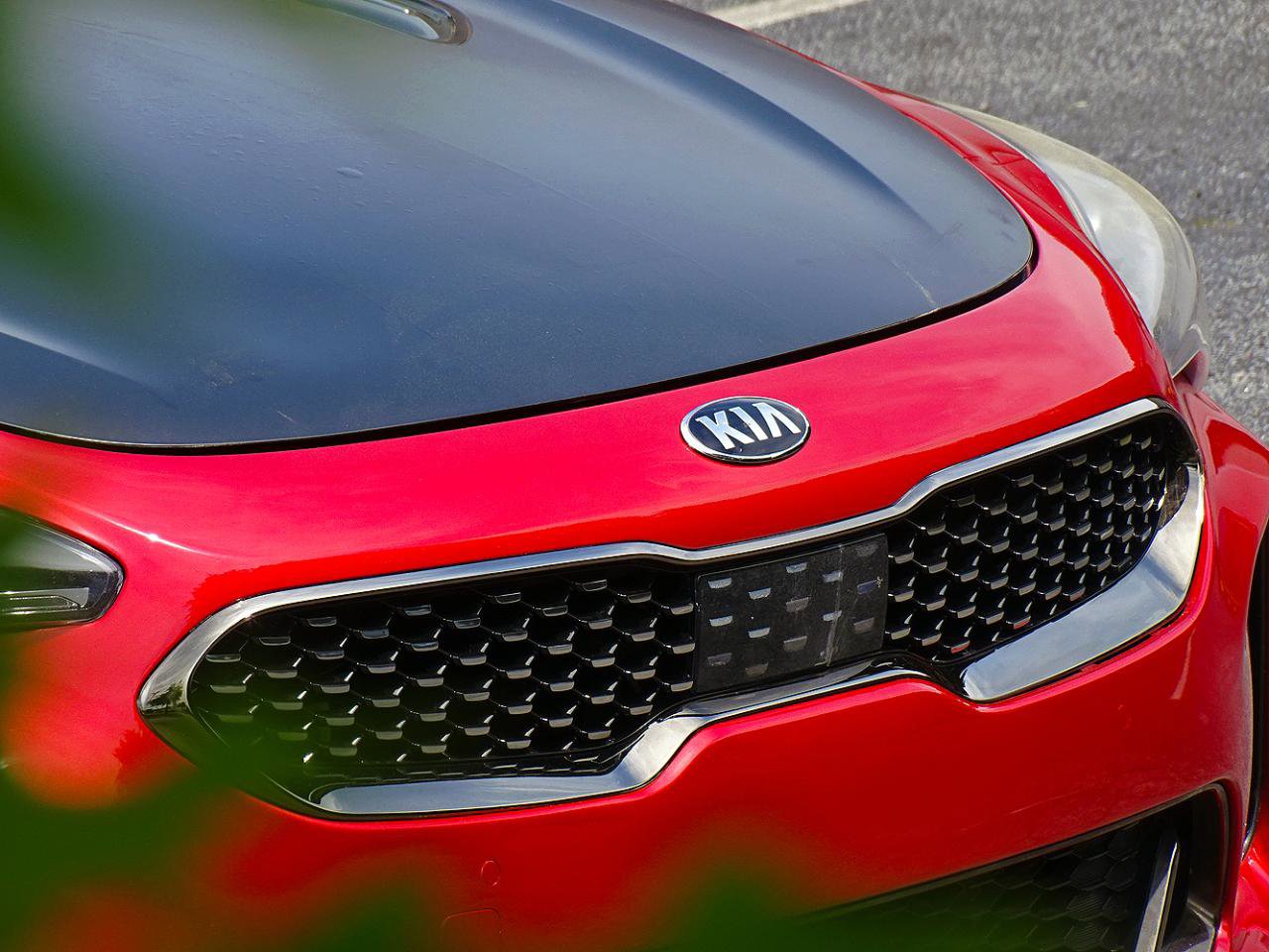 Used 2018 Kia Stinger GT2 AWD/4WD image 8