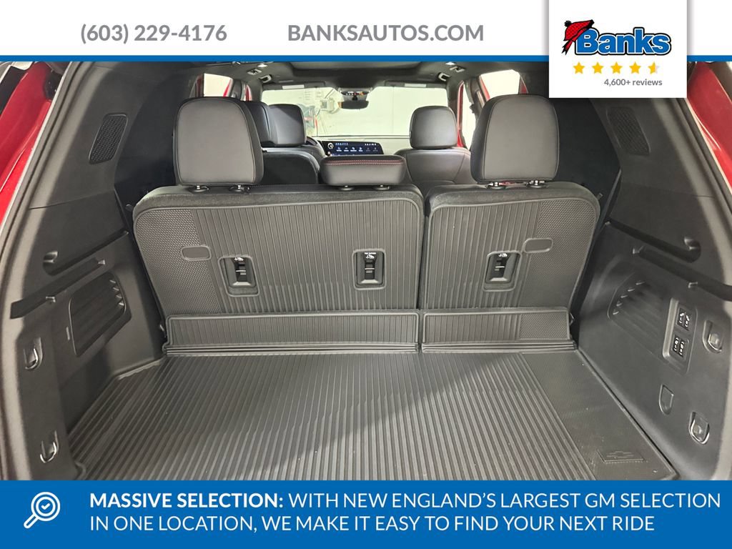 New 2026 Chevrolet Traverse RS w/ LPO, Floor Liner Package AWD/4WD image 7