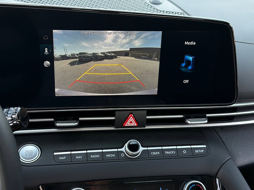 Certified 2023 Hyundai Elantra SEL w/ Convenience Package image 14