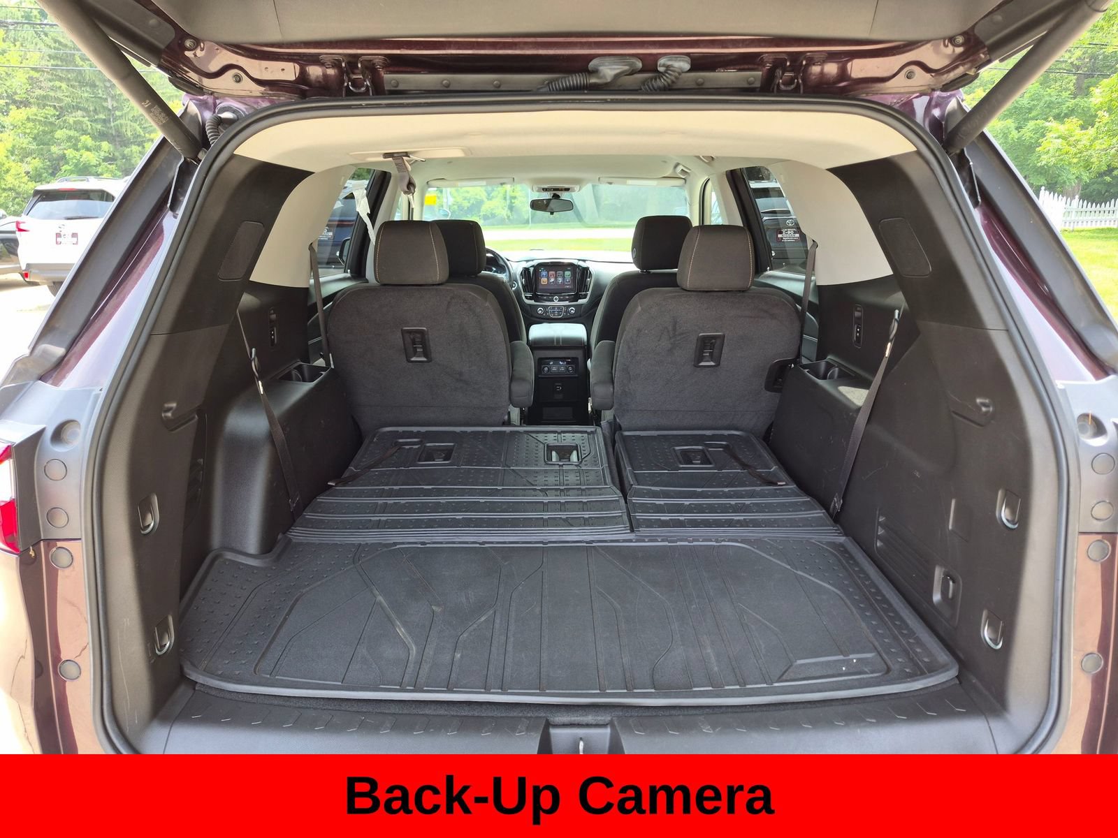Used 2019 Chevrolet Traverse LT FWD image 9