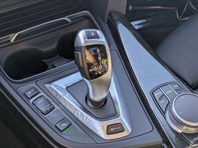 Used 2018 BMW 330e image 12