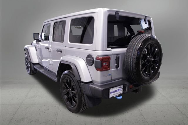 Used 2024 Jeep Wrangler Unlimited Sahara w/ Technology Group image 3