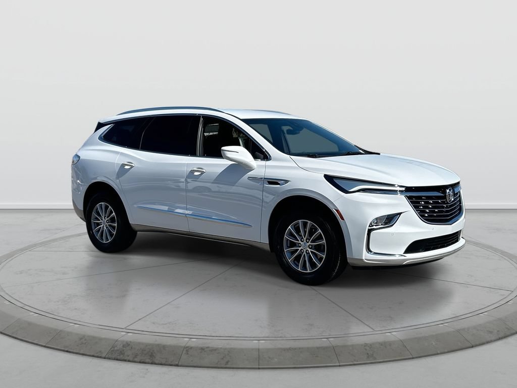 Used 2024 Buick Enclave Essence w/ Technology Package FWD image 2