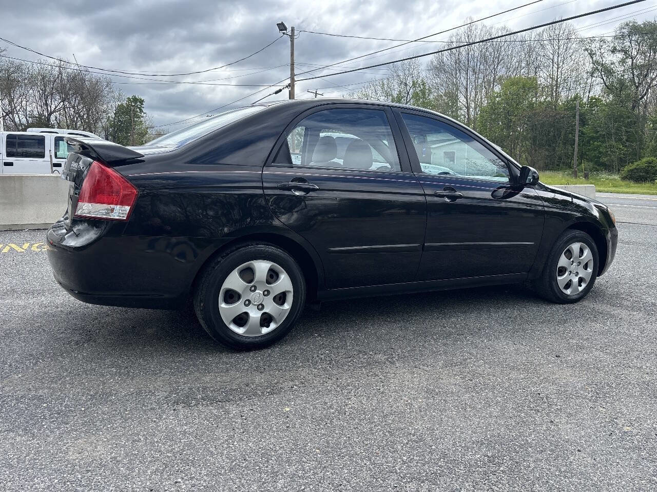 Used 2009 Kia Spectra EX FWD image 11