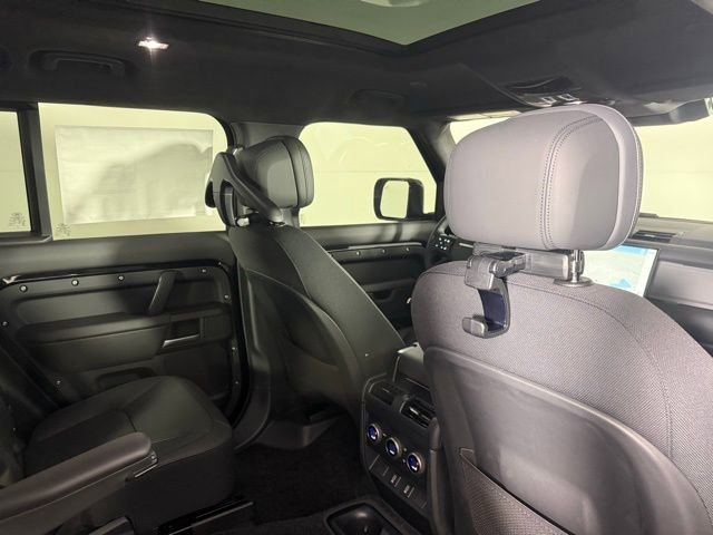 New 2026 Land Rover Defender 130 V8 image 30