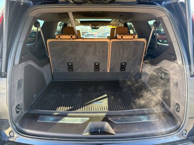 Used 2021 Cadillac Escalade ESV Premium Luxury w/ Performance Package image 37