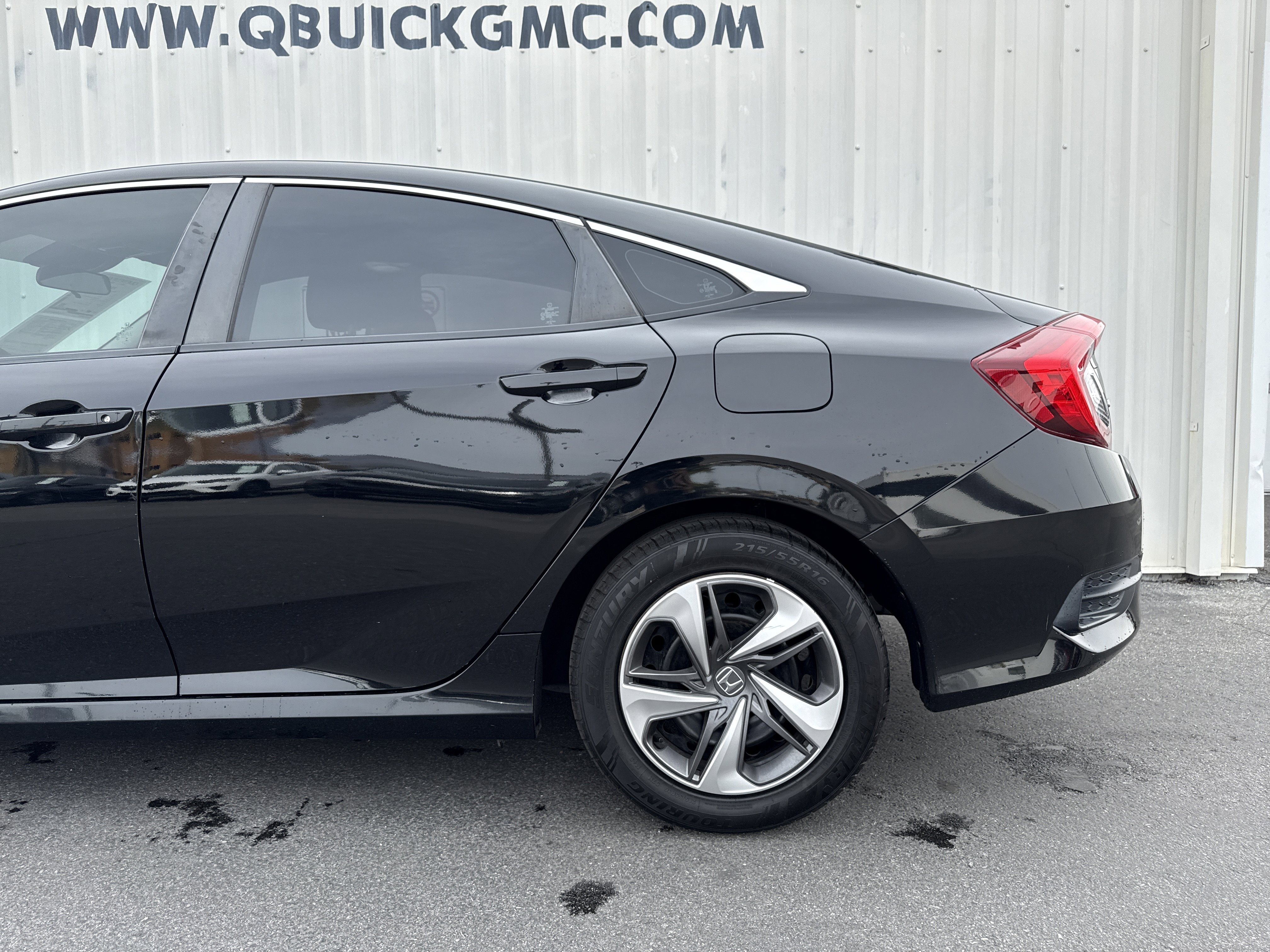 Used 2019 Honda Civic LX image 2
