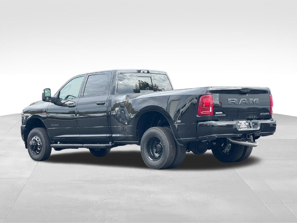 New 2027 RAM 3500 Laramie AWD/4WD image 5